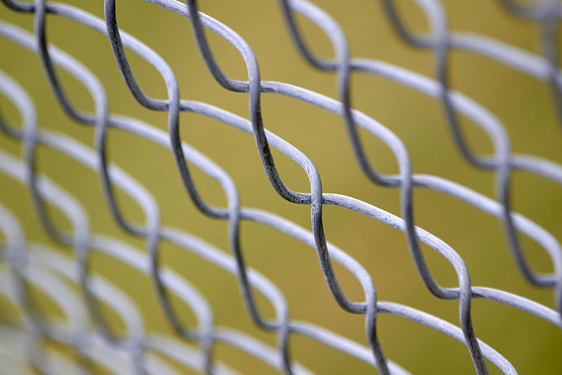 Chain Link vs Privacy Fencing – Image 1 Chain Link vs Privacy Fencing - Image 1