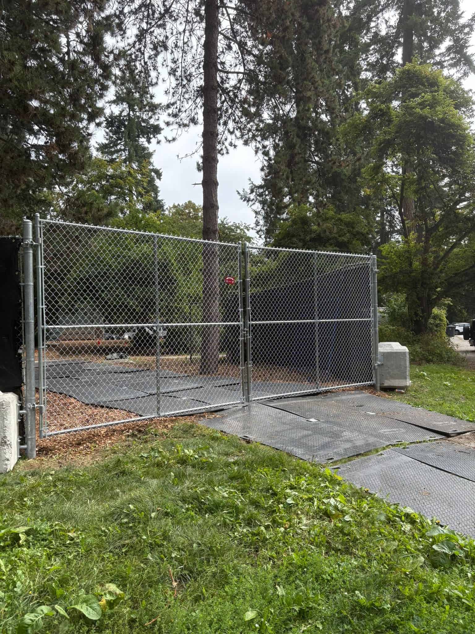 Stanley Park Double Swing Gate 1