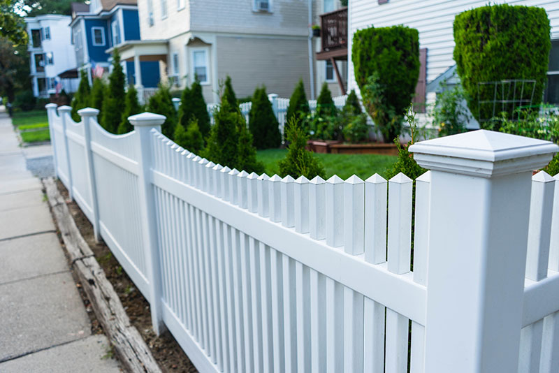 The Advantages of Vinyl Fencing for Residential Properties in BC - Image 1