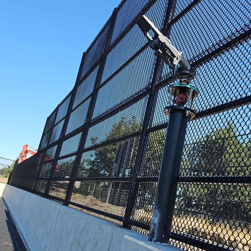 Chain Link Fence & Commercial Fencing Services in Surrey - Raybern Erectors - Image 1