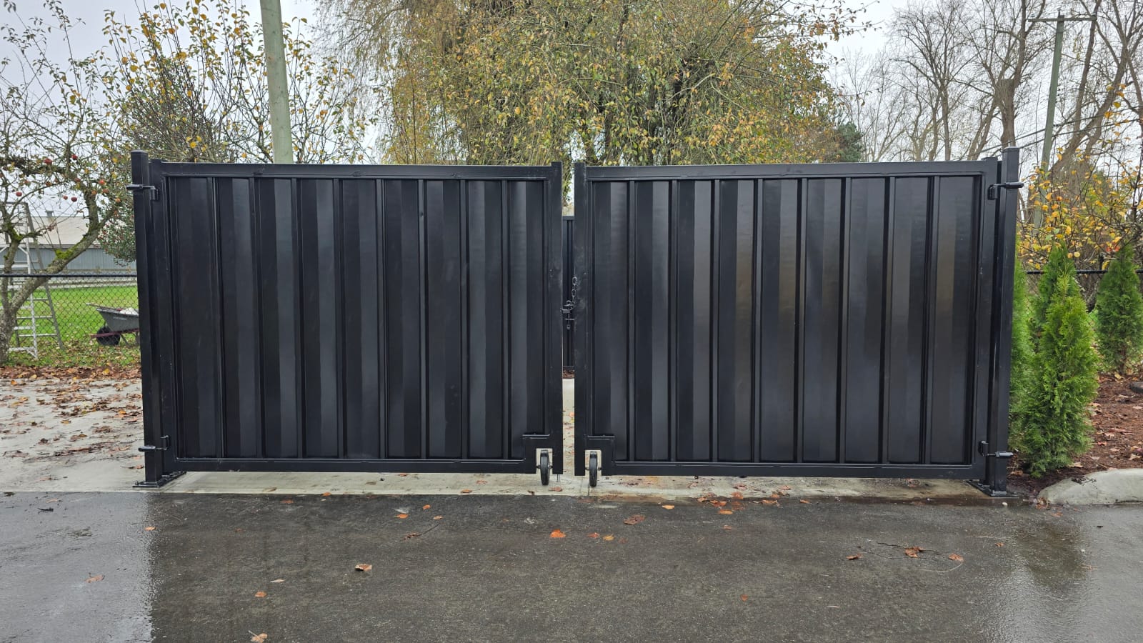 Solid Metal Fence Installers 2