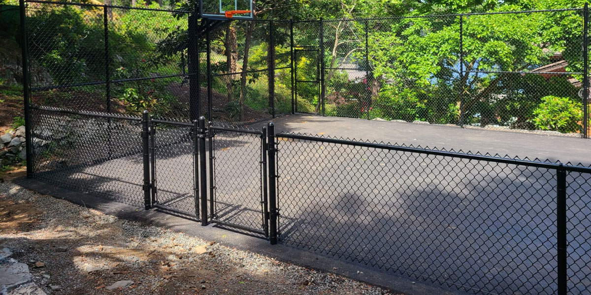 How Much Does Chain Link Fence Installation Cost in Vancouver – Image 1 How Much Does Chain Link Fence Installation Cost in Vancouver - Image 1