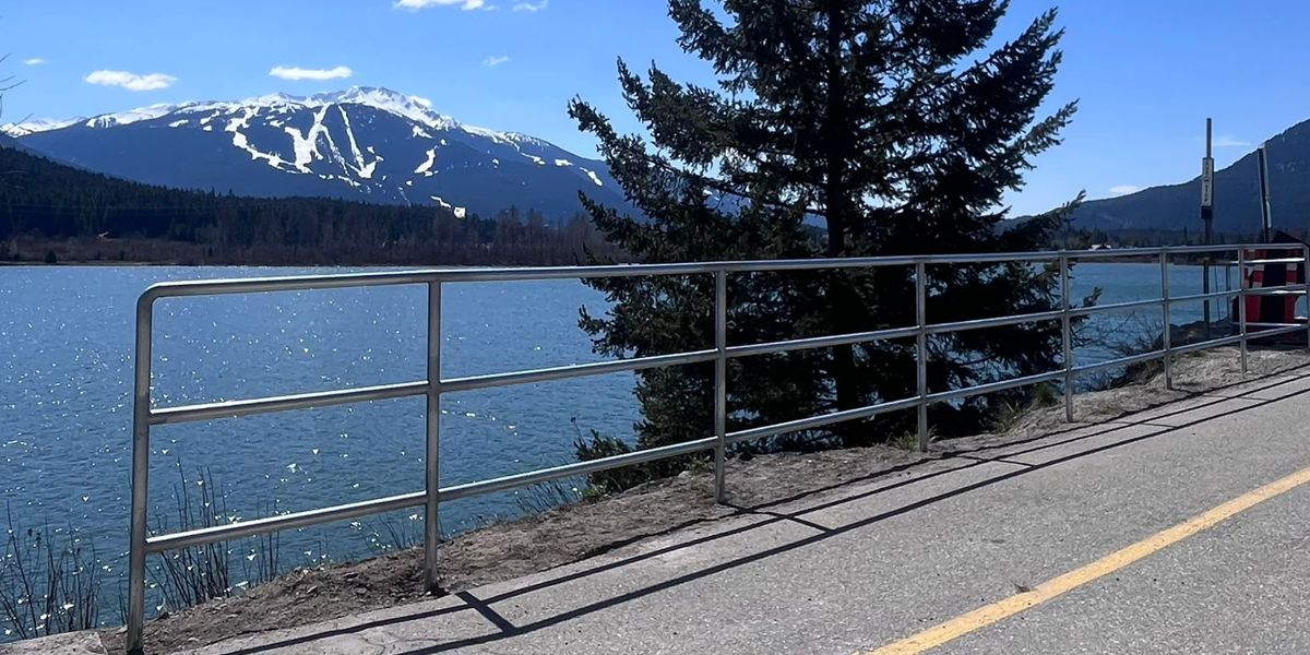 Handrail Installation in Vancouver – Image 1 Handrail Installation in Vancouver - Image 1