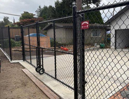 Residential Fence w/ Rolling Gate – Coquitlam